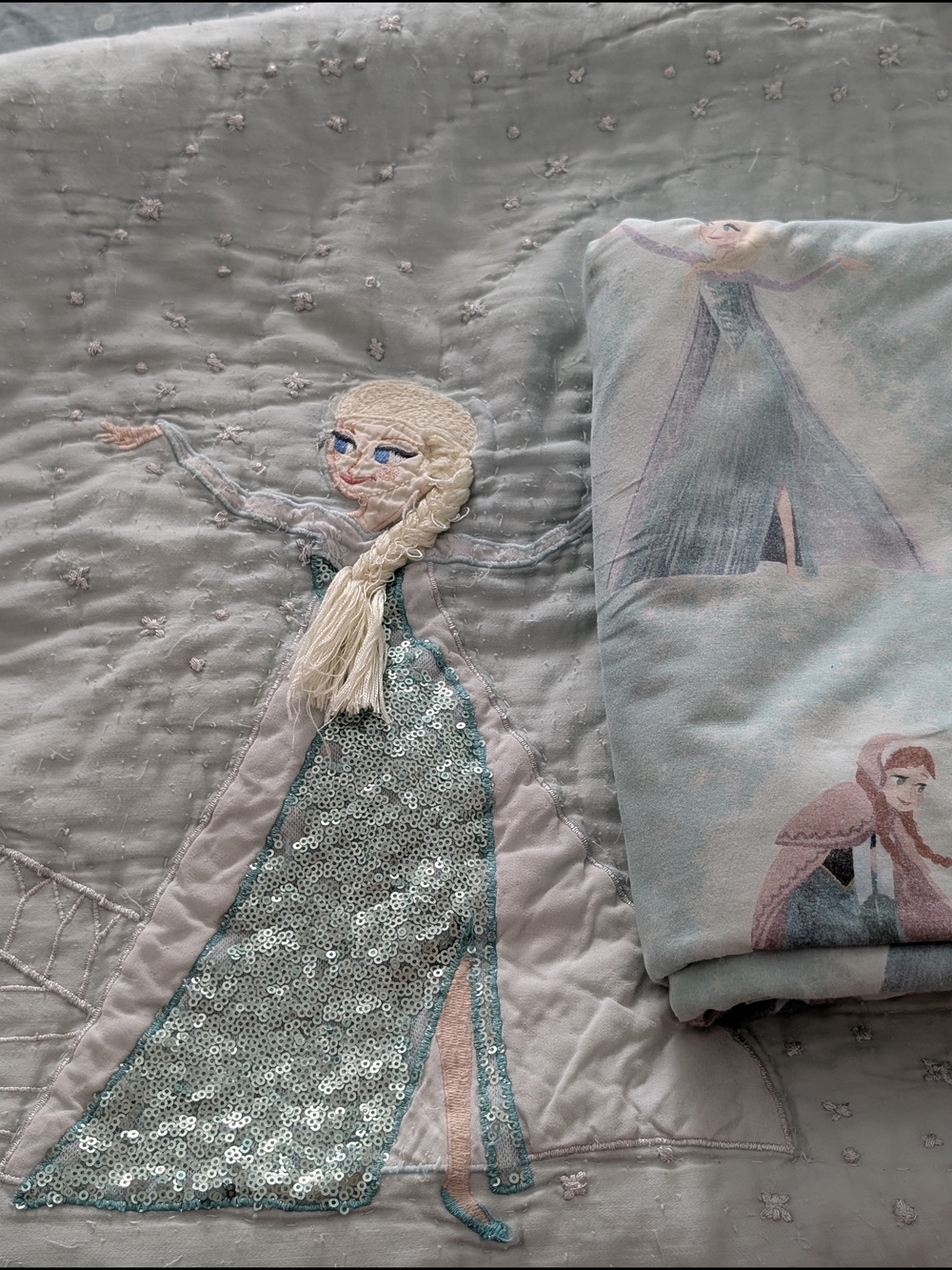 Pottery Barn Kids | Disney Frozen Quilt and Duver Cover | Full / Queen